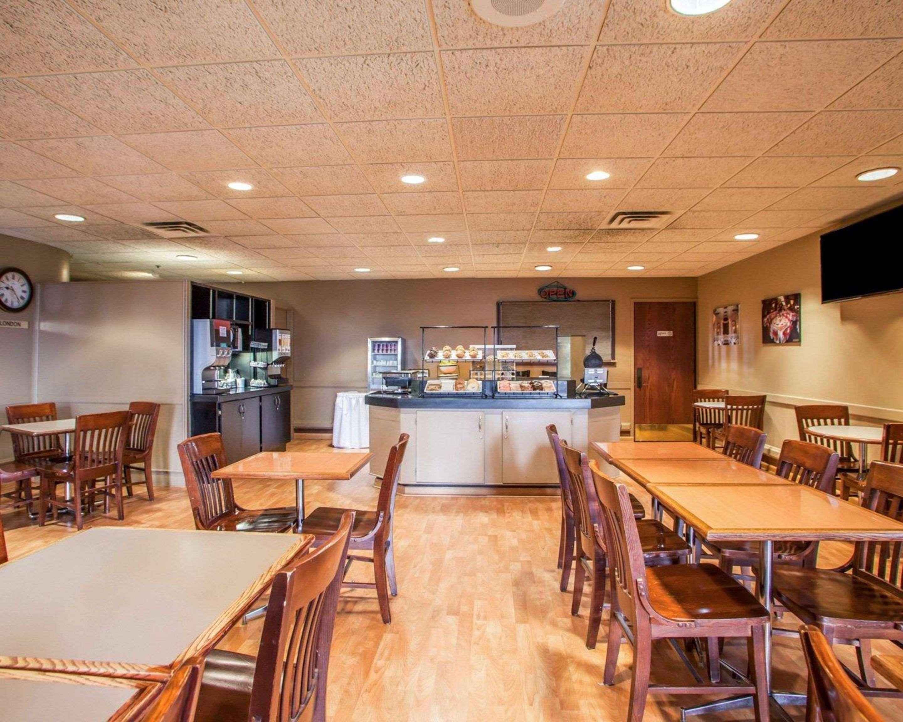 Quality Inn & Suites Orland Park - Chicago Bagian luar foto