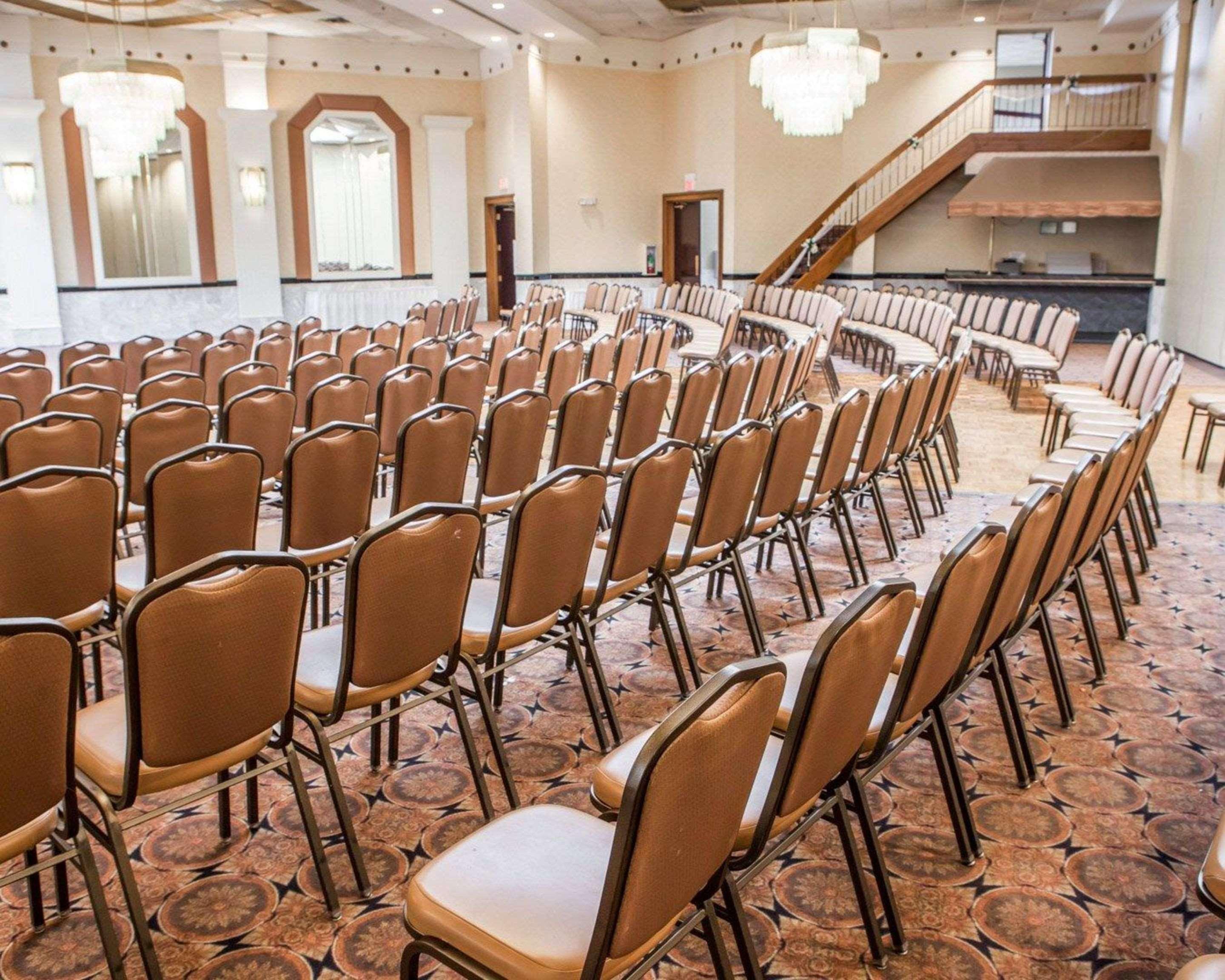 Quality Inn & Suites Orland Park - Chicago Bagian luar foto