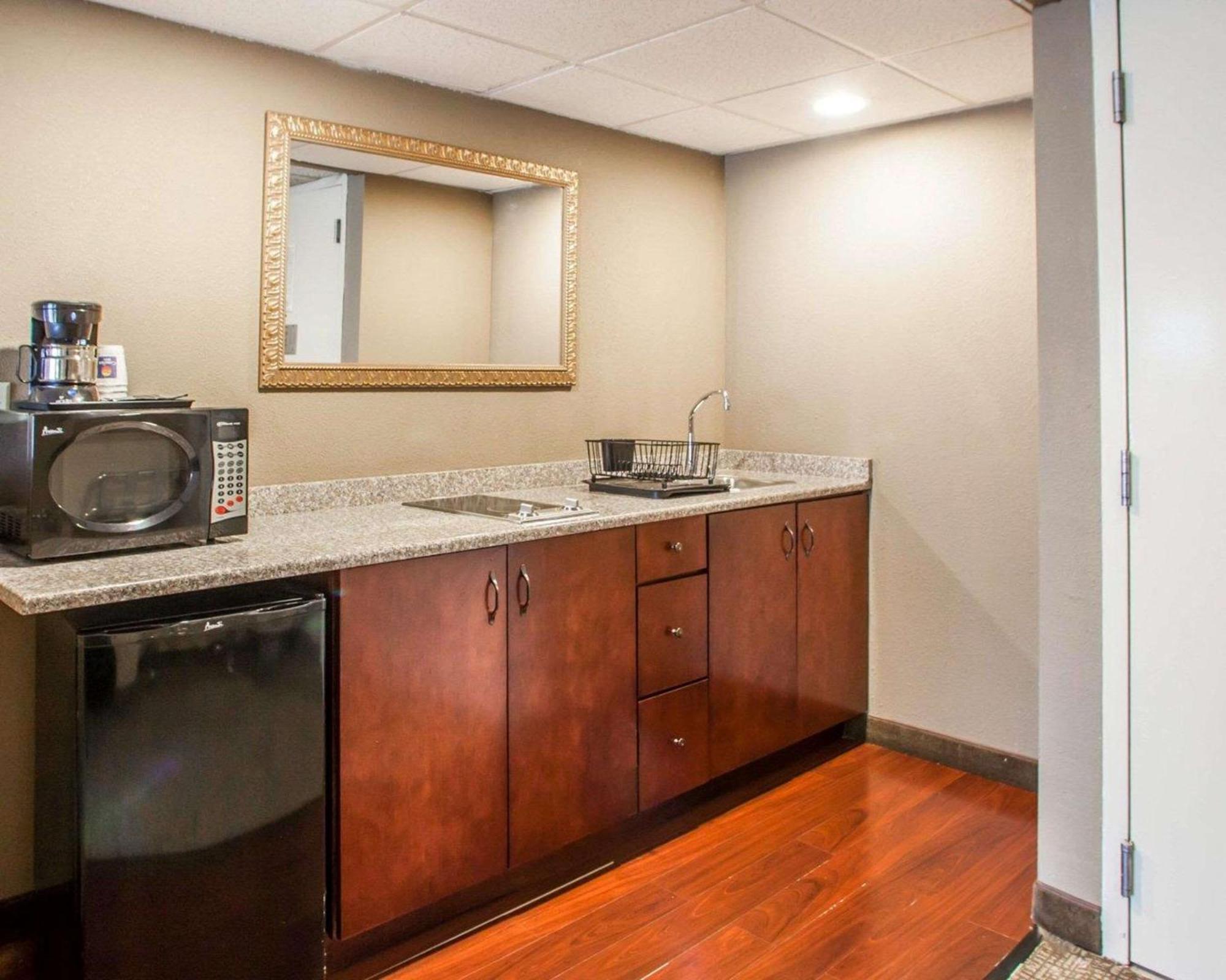 Quality Inn & Suites Orland Park - Chicago Bagian luar foto